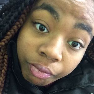 Meet your Posher, Brie